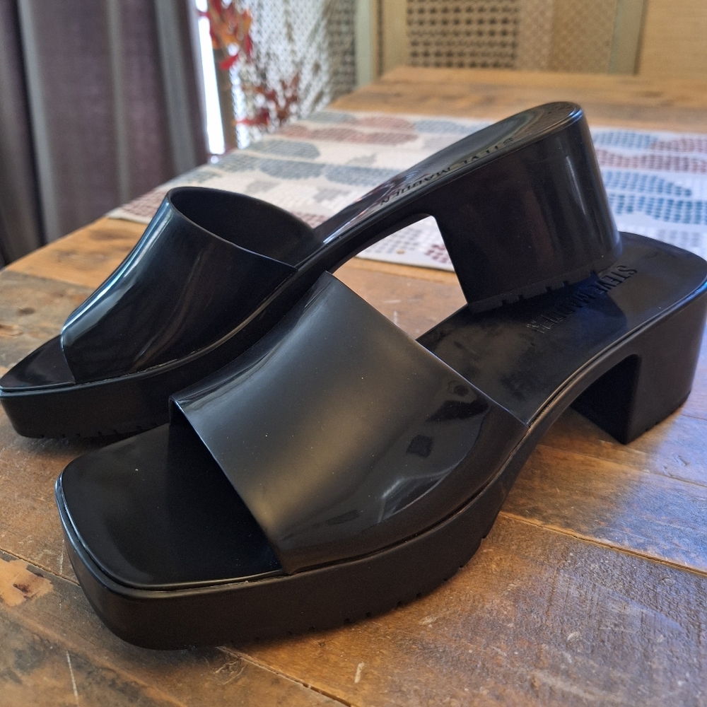 Steve Madden Harlin Black Jelly Sandals Size 9